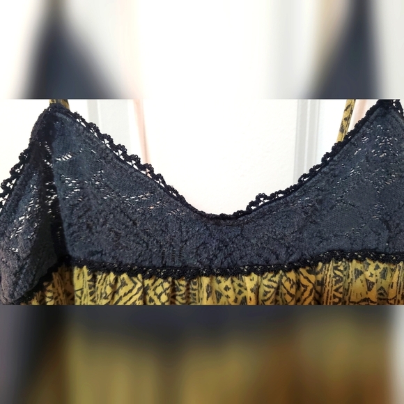 Wet seal juniors women's top - Picture 2 of 4